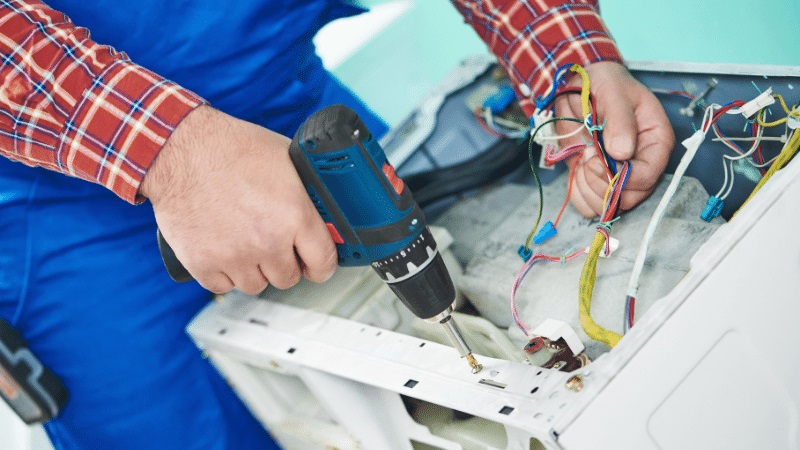 Karaburun Hitachi servisi orijinal yedek parça kullanımı